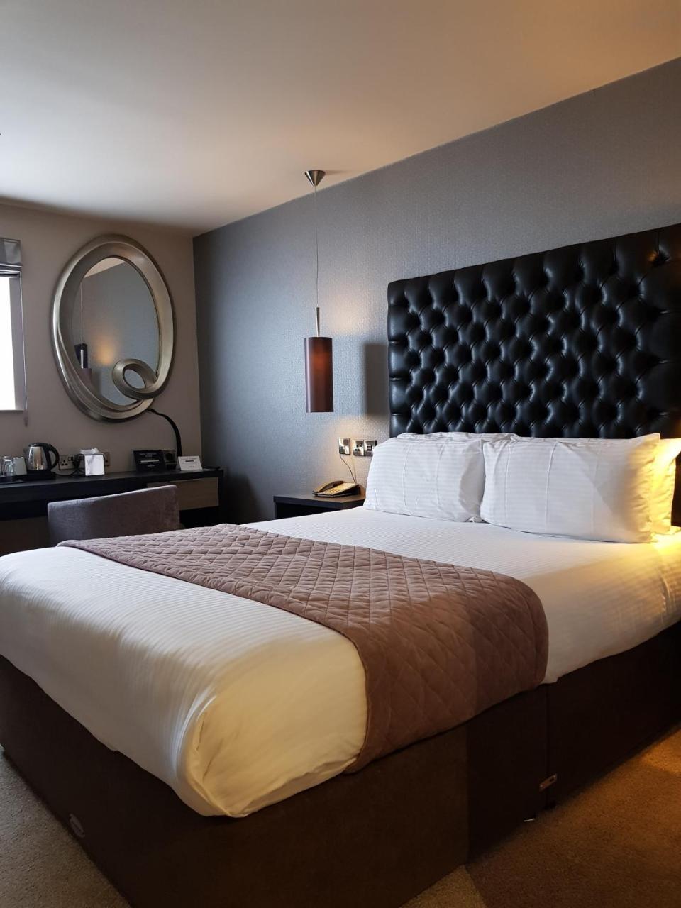 The Enniskillen Hotel And Motel Esterno foto